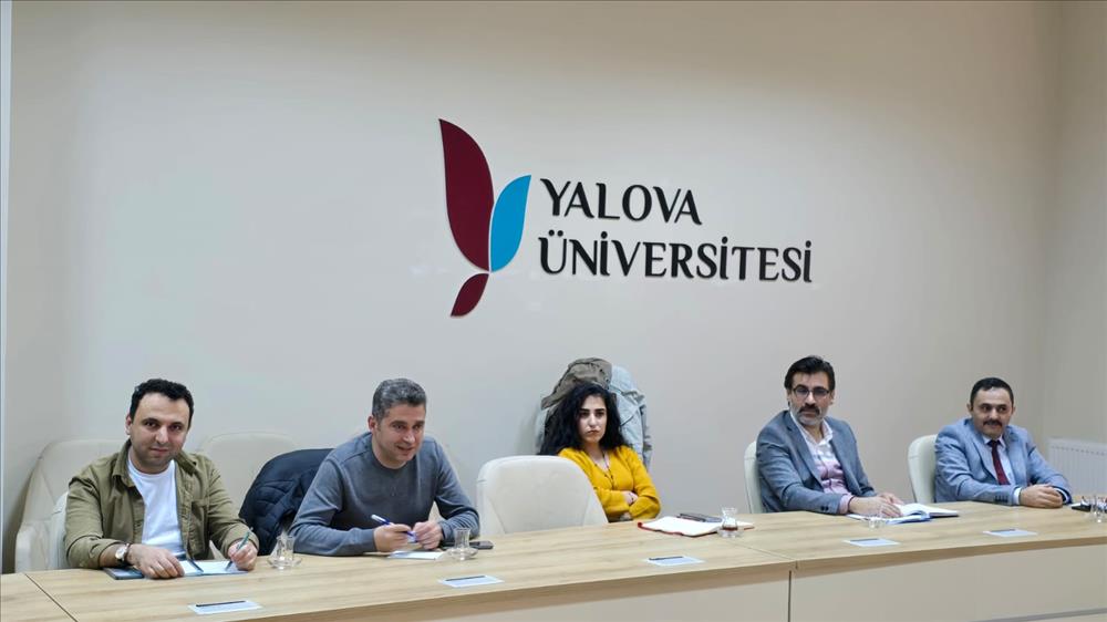 Yalova Üniversitesi'nde Kalite ve Akreditasyon Toplantısı Gerçekleştirildi